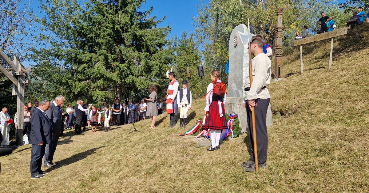 80 éve emlékhely a Gac-oldal